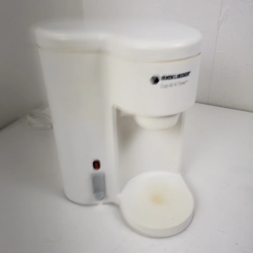 Black & Decker Cup At A Time Single Serve Coffee Maker White DCM6